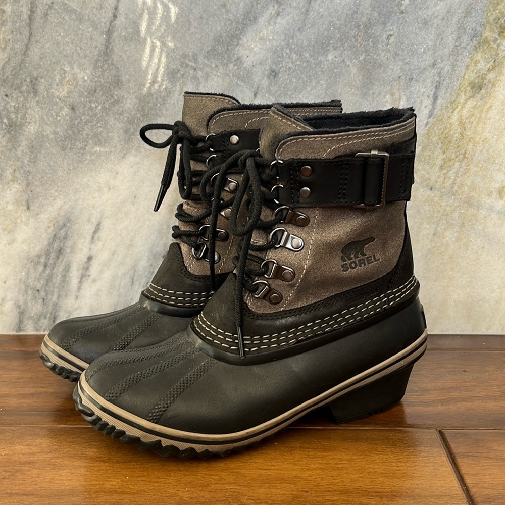 Sorel Winter fancy waterproof duck rain boot 6.5
